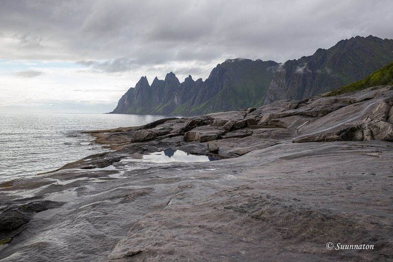 Senja, Tungeneset